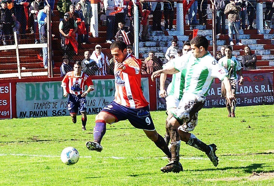 vs Laferrere 2 2012-13 A